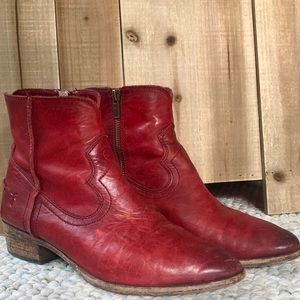 Frye Women’s Ray Seam Short